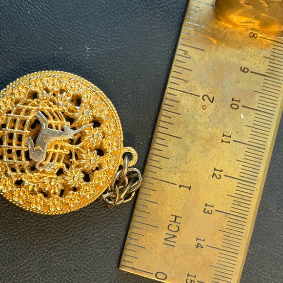 Vintage gold tone filigree Corday unicorn in captivity perfume locket pendant - Picture 5 of 8